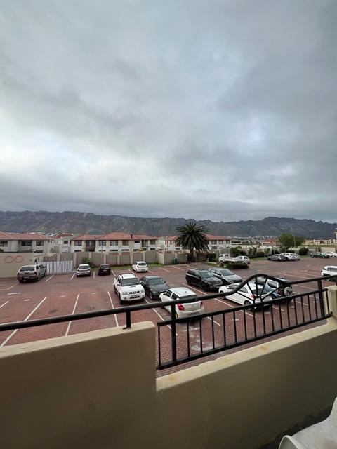 2 Bedroom Property for Sale in Whispering Pines Western Cape